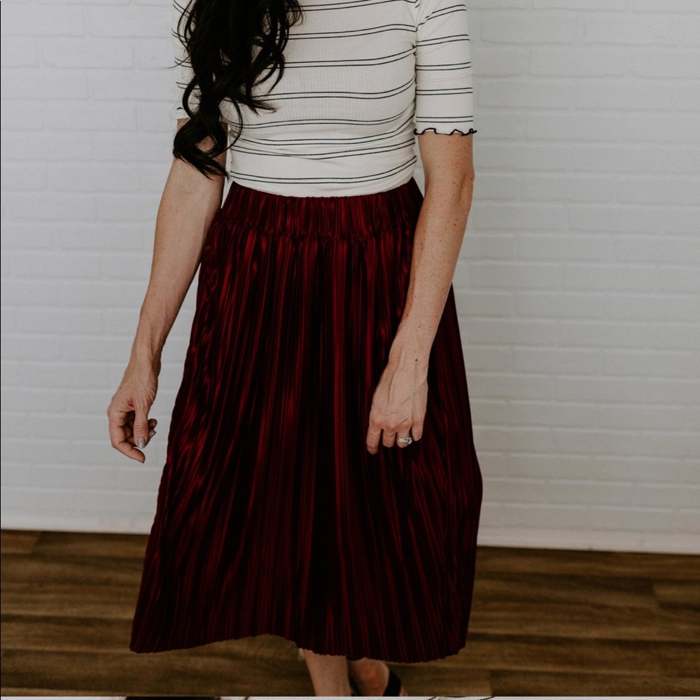 Boho Satin Wash Midi Skirt - Burgundy - Picture 5 of 8